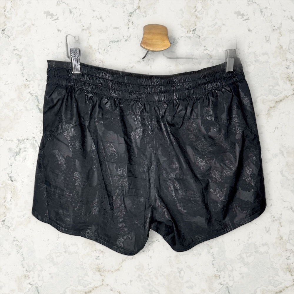 Athleta Camo Racer Running Short - Picture 2 of 9